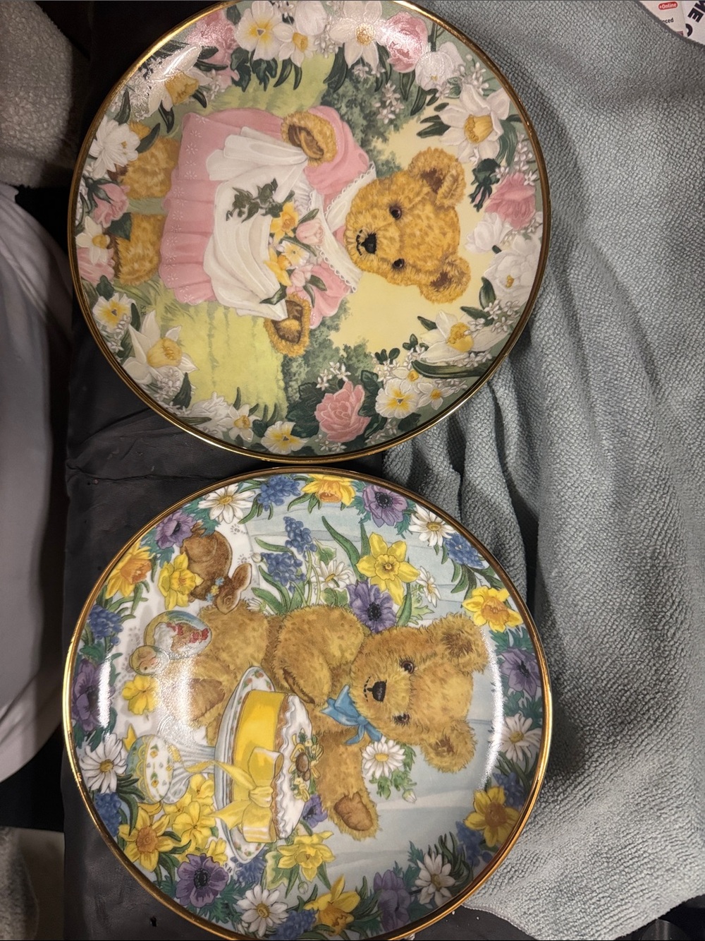 Franklin Mint Teddy Bear Floral Decorative Plates in Yellow, Pink, Green, Blue
